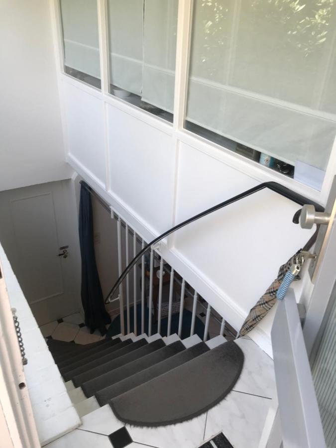 Nias Guesthouse ラインベーク エクステリア 写真
